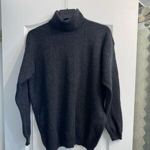 Simons 100% Lambswool  Charcoal Turtleneck Sweater. Ptp 23” lenght 28”